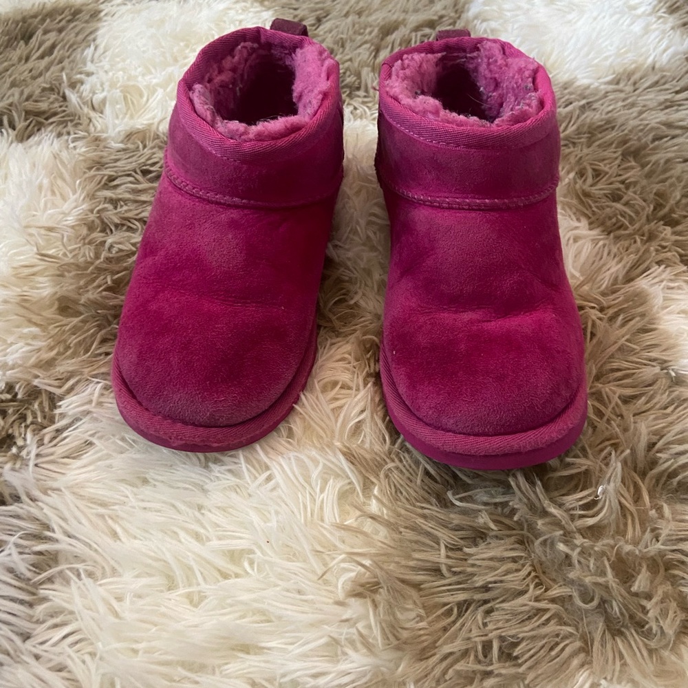 UGG Fuchsia Kids Boots
